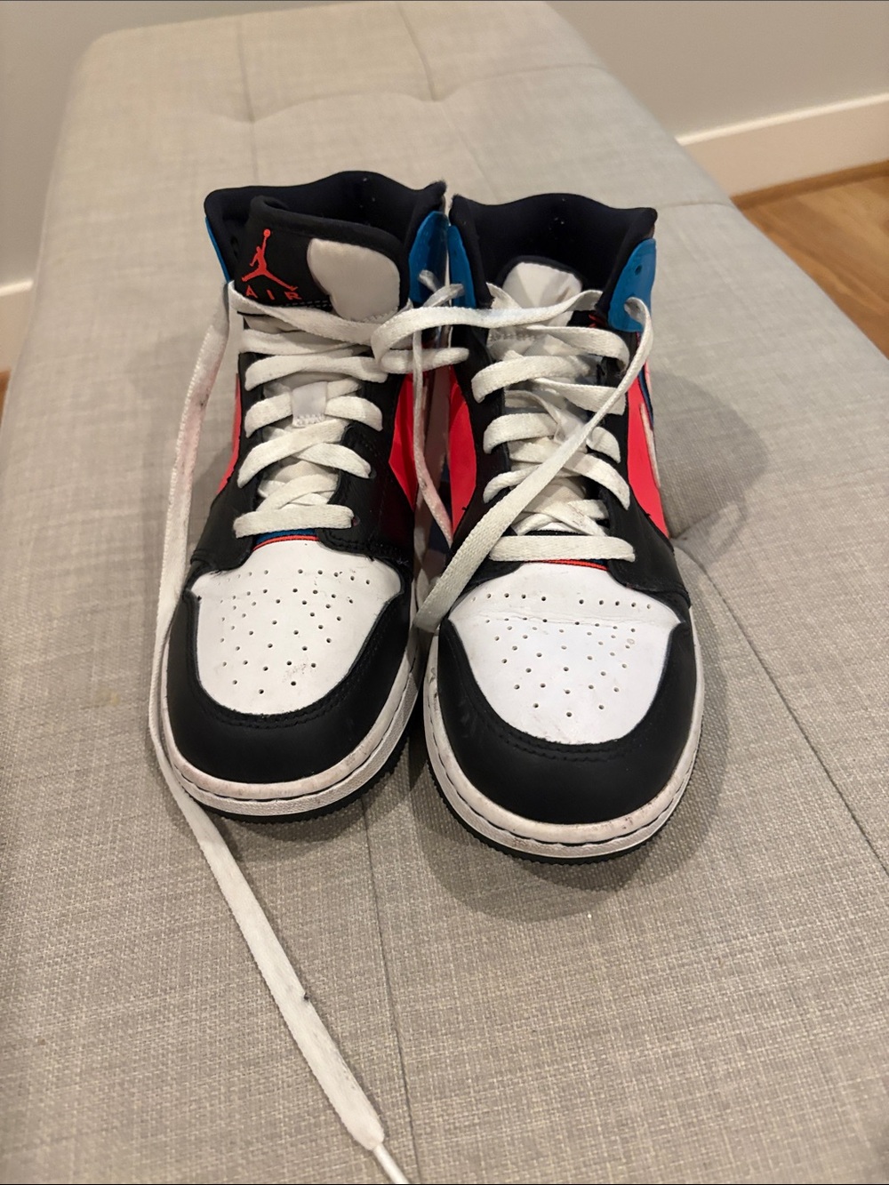 Jordan Kids High-Top Sneakers - White / Black / Red / Blue